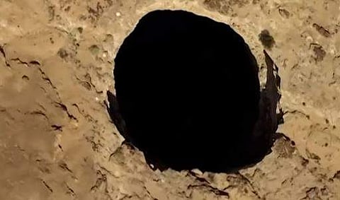 ഒമാന്‍ മരുഭൂമിയിലെ നൂറ്റാണ്ടുകള്‍ പഴക്കമുള്ള ഗുഹ