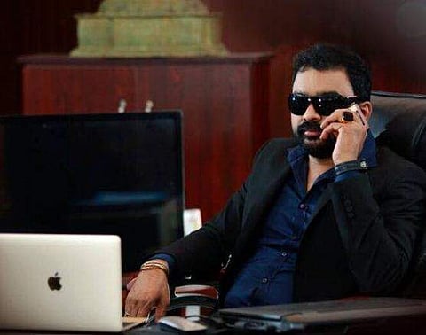 മോന്‍സന്‍ മാവുങ്കല്‍ / ചിത്രം : ഫെയ്‌സ്ബുക്ക്‌