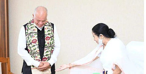 മമത ബാനര്‍ജിക്കൊപ്പം ലൂസിഞ്ഞോ/ട്വിറ്റര്‍