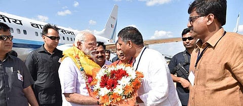 പ്രധാനമന്ത്രി നരേന്ദ്ര മോദിക്കൊപ്പെ അരവിന്ദ് ബെല്ലാദ്/ഫെയ്‌സ്ബുക്ക്‌