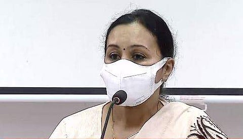 ആരോഗ്യമന്ത്രി വീണാ ജോര്‍ജ് മാധ്യമങ്ങളോട് സംസാരിക്കുന്നു / ടെലിവിഷന്‍ ചിത്രം