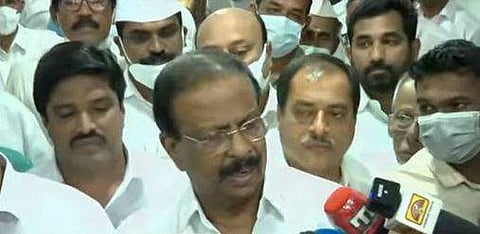 കെ സുധാകരന്‍ മാധ്യമങ്ങളോട്, ടെലിവിഷന്‍ ചിത്രം