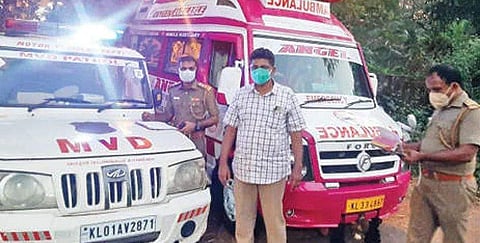 വിവാഹഓട്ടത്തിനു പോയ ആംബുലൻസ് കസ്റ്റഡിയിലെടുത്തപ്പോൾ