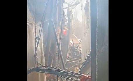 മുംബൈയില്‍ കെട്ടിടം തകര്‍ന്നുവീണപ്പോള്‍, എഎന്‍ഐ