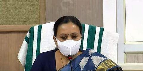 ആരോഗ്യമന്ത്രി വീണാ ജോര്‍ജ് മാധ്യമങ്ങളോട്, ടെലിവിഷന്‍ ചിത്രം