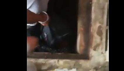 ഭൂഗര്‍ഭ ടാങ്കില്‍ സൂക്ഷിച്ച കള്ളപ്പണം പുറത്തെടുക്കുന്നു