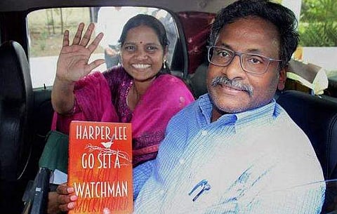 പ്രൊഫ. ജിഎന്‍ സായിബാബ ഭാര്യ വസന്തയ്‌ക്കൊപ്പം/ഫയല്‍