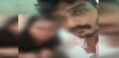 വീഡിയോ ദൃശ്യത്തില്‍ നിന്ന്