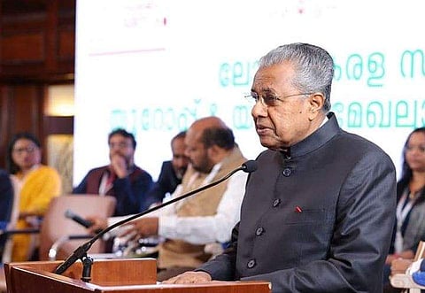 ലോക കേരളസഭയുടെ മേഖലാ സമ്മേളനത്തില്‍ മുഖ്യമന്ത്രി സംസാരിക്കുന്നു, ഫയല്‍