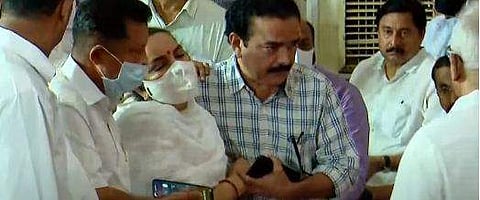 വീഡിയോ സ്‌ക്രീന്‍ഷോട്ട്‌