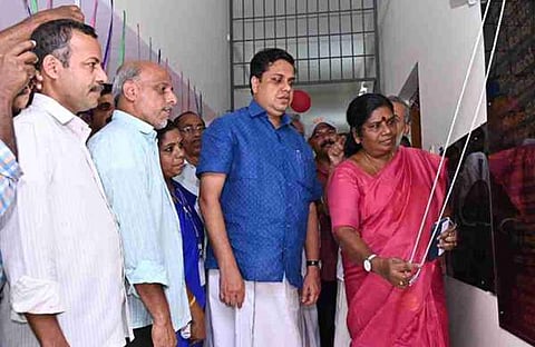 പന്ന്യന്നൂര്‍ പഞ്ചായത്തില്‍ നിര്‍മ്മിച്ച ആധുനിക വെറ്ററിനറി ഡിസ്‌പെന്‍സറി മന്ദിരം മന്ത്രി ചിഞ്ചുറാണി നാടിനു സമര്‍പ്പിക്കുന്നു/പിആര്‍ഡി