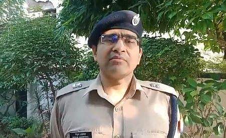 ഗാസിയാബാദ് പൊലീസ് മാധ്യമങ്ങളെ കാണുന്നു