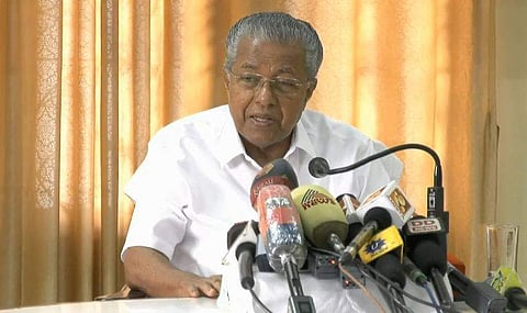 മുഖ്യമന്ത്രിയുടെ വാര്‍ത്താ സമ്മേളനം/ ഫെയ്‌സ്ബുക്ക്‌