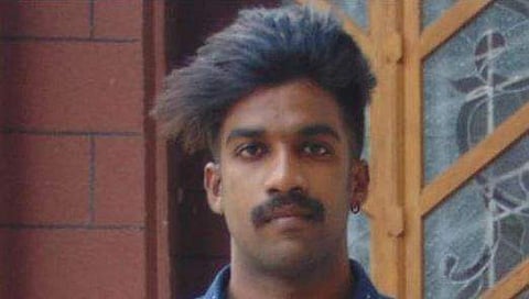 മരിച്ച ഷാരോണ്‍ രാജ്