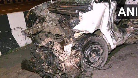 അപകടത്തില്‍ തകര്‍ന്ന കാര്‍/ എഎന്‍ഐ