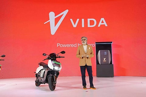 വിഡ വി വണ്‍, ട്വിറ്റര്‍