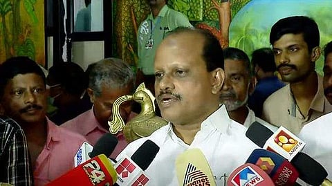 മന്ത്രി അഹമ്മദ് ദേവര്‍കോവില്‍ മാധ്യമങ്ങളോട്