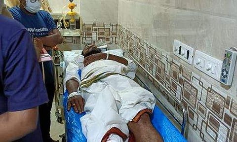 ബൈജു ആശുപത്രിയില്‍ ചികിത്സയില്‍, ഫോട്ടോ: ഫെയ്‌സ്ബുക്ക്‌