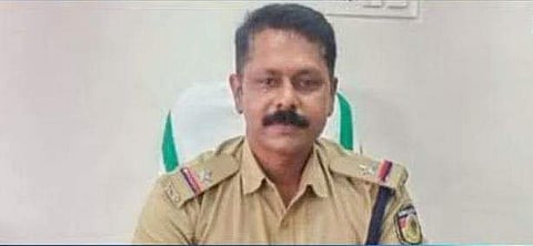 ഗ്രേഡ് എഎസ്‌ഐ  ബാബു/ ടിവി ദൃശ്യം