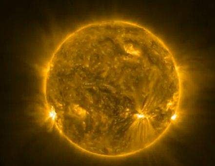 സൗരോപരിതലത്തിലൂടെ പാമ്പ് ഇഴഞ്ഞുനീങ്ങുന്നത് പോലെയുള്ള ദൃശ്യങ്ങള്‍, image credit: ESA Science