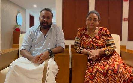 ഷക്കീലക്കൊപ്പം ഒമര്‍ ലുലു