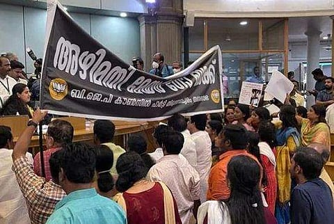 വീഡിയോ സ്‌ക്രീന്‍ഷോട്ട്