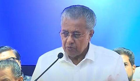 ഗവര്‍ണര്‍ക്കെതിരായ കണ്‍വെന്‍ഷനില്‍ മുഖ്യമന്ത്രി സംസാരിച്ചപ്പോള്‍