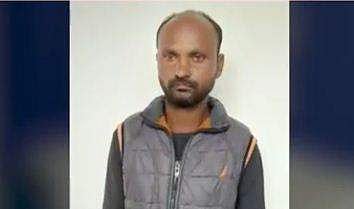 അറസ്റ്റിലായ പ്രതി / ടെലിവിഷന്‍ ചിത്രം