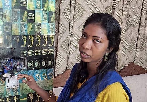 സജിത പൊട്ടിത്തെറിച്ച സ്വിച്ച് ബോര്‍ഡിന് അരികില്‍