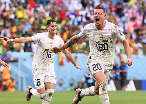 കാമറൂണിനെതിരെ ഗോള്‍ നേടിയ സെര്‍ബിയയുടെ ആഹ്ലാദം/ ട്വിറ്റര്‍