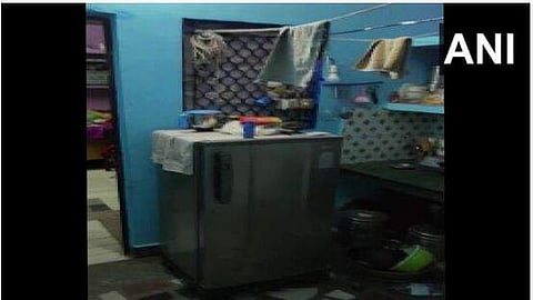 മൃതദേഹം സൂക്ഷിച്ച ഫ്രിഡ്ജ്/ എഎന്‍ഐ