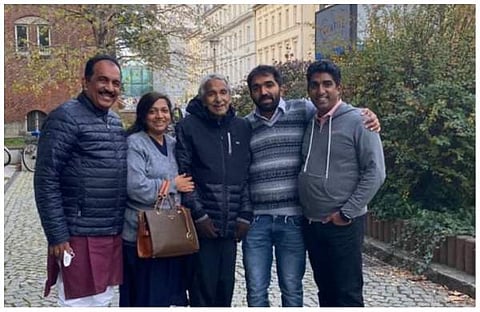 ചാണ്ടി ഉമ്മന്‍ പങ്കുവച്ച ചിത്രം