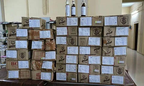 പൂജാമുറിയിൽ രഹസ്യ അറയുണ്ടാക്കി സൂക്ഷിച്ചിരുന്ന മദ്യശേഖരം