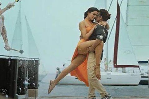 ചിത്രത്തിലെ ഗാനരംഗം