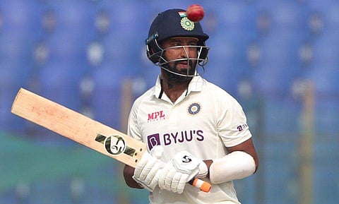 പൂജാര ബാറ്റിങിനിടെ/ പിടിഐ