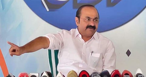 വിഡി സതീശന്‍ തിരുവനന്തപുരത്ത് മാധ്യമങ്ങളെ കാണുന്നു