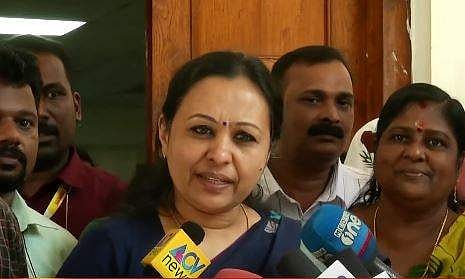 Strict food safety inspection at New Year's market