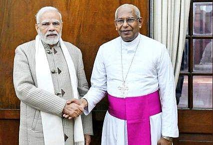 ആൻഡ്രൂസ് താഴത്ത് പ്രധാനമന്ത്രിക്കൊപ്പം/ ട്വിറ്റർ