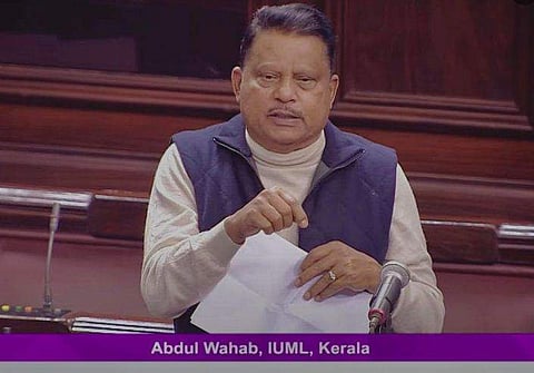 അബ്ദുള്‍ വഹാബ് രാജ്യസഭയില്‍ സംസാരിക്കുന്നു/ ഫെയ്‌സ്ബുക്ക്‌