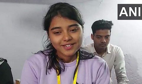 രാജ്യത്തെ ആദ്യത്തെ മുസ്ലീം യുദ്ധവിമാന പൈലറ്റ്; ചരിത്രത്തിലേക്ക് നടന്ന് സാനിയ മിര്‍സ
