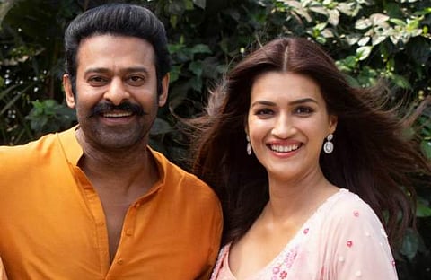 പ്രഭാസും കൃതിയും/ ചിത്രം; ഫെയ്സ്ബുക്ക്