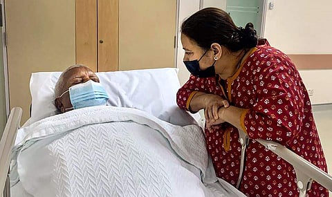 സിംഗപ്പൂരിലെ ആശുപത്രിയില്‍ ചികിത്സയില്‍ കഴിയുന്ന ലാലു പ്രസാദ് യാദവ്/ പിടിഐ