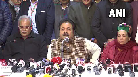 ഹിമാചലില്‍ കോണ്‍ഗ്രസിന്റെ ചുമതലയുള്ള രാജീവ് ശുക്ല മാധ്യമങ്ങളോട്, എഎന്‍ഐ