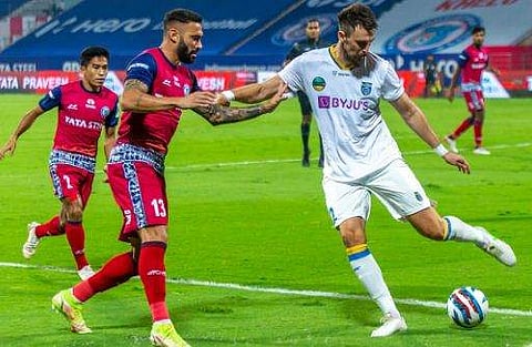 ബ്ലാസ്‌റ്റേഴ്‌സ് ജംഷഡ്പുര്‍ എഫ്‌സി മത്സരത്തിനിടെ ചിത്രം ട്വിറ്റര്‍