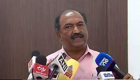 കെ എന്‍ ബാലഗോപാല്‍ മാധ്യമങ്ങളോട്, ടെലിവിഷന്‍ ചിത്രം