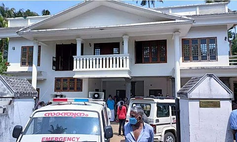 ആത്മഹത്യ ചെയ്ത കുടുംബ താമസിച്ചിരുന്ന വീട്‌