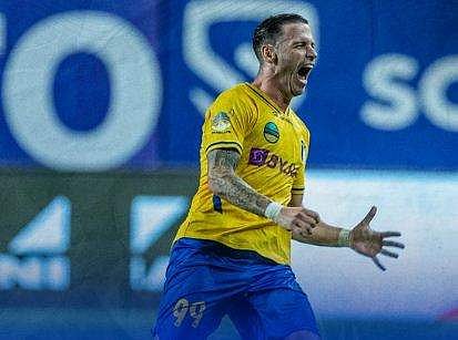 നോര്‍ത്ത് ഈസ്റ്റ് യുണൈറ്റഡിനെതിരെ ഗോള്‍ നേടിയ ബ്ലാസ്‌റ്റേഴ്‌സ് താരം