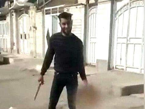 ഭാര്യയുടെ അറുത്തെടുത്ത തലയുമായി ഭര്‍ത്താവ്‌