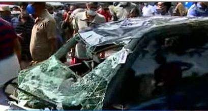 അപകടത്തില്‍പ്പെട്ട കാറിന്റെ ടെലിവിഷന്‍ ദൃശ്യം