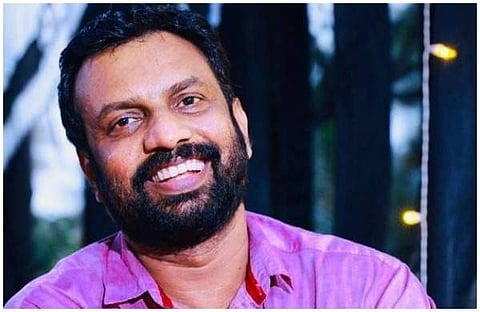 പി സന്തോഷ് കുമാര്‍